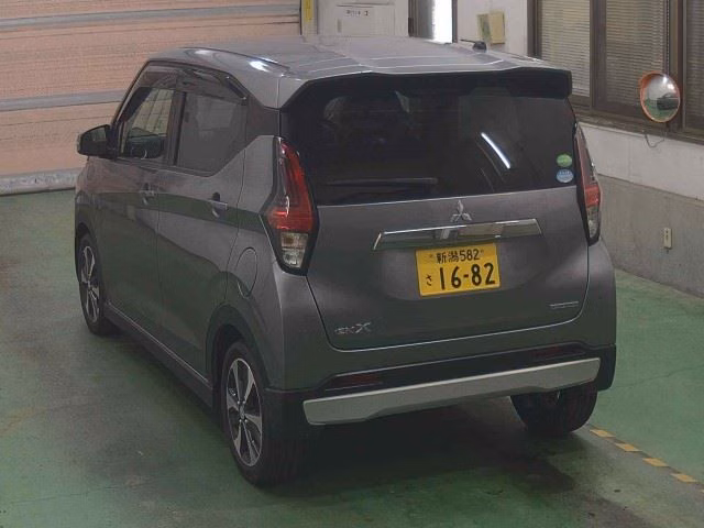 MITSUBISHI EK X
