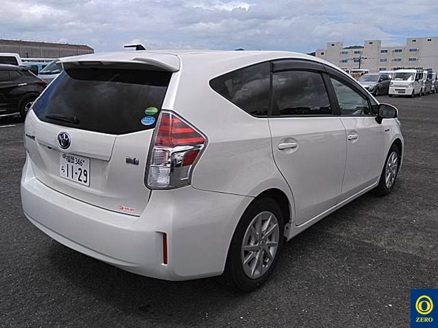 TOYOTA PRIUS ALPHA