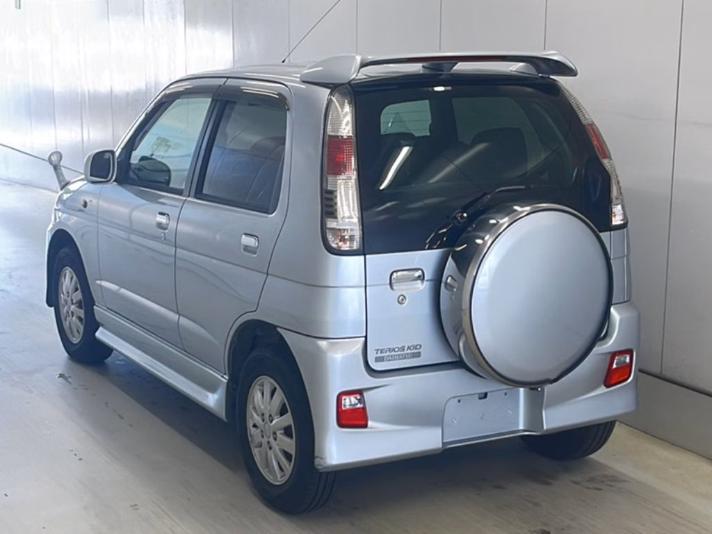 DAIHATSU TERIOS KID
