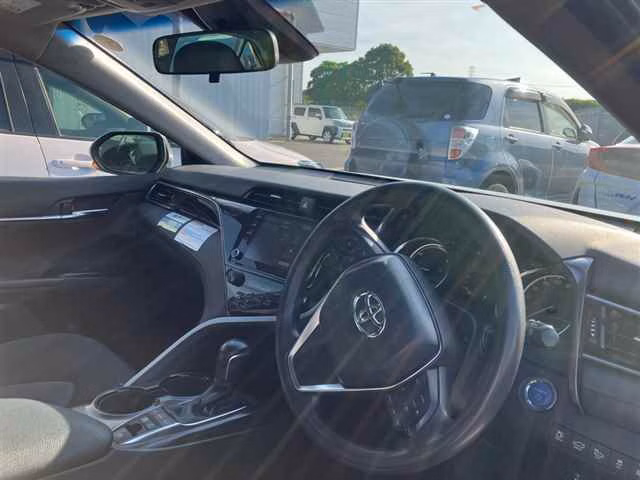 TOYOTA CAMRY