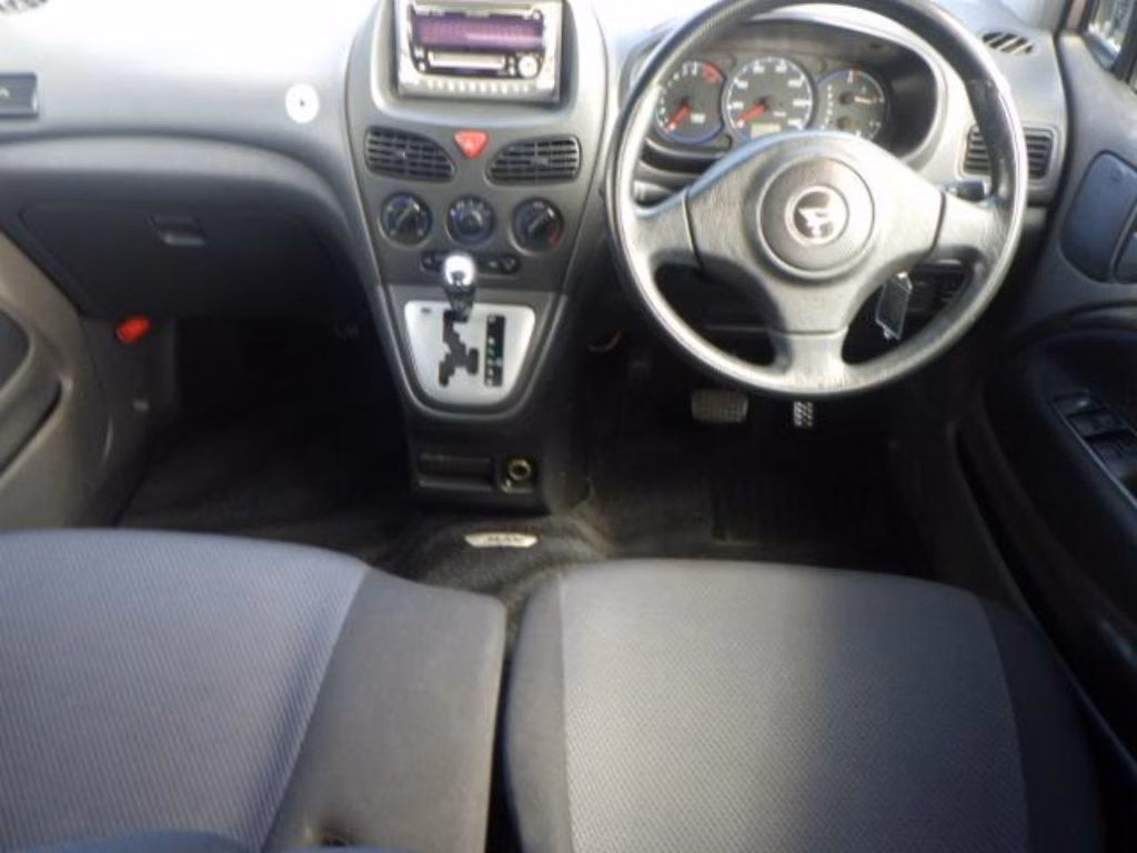 DAIHATSU MAX
