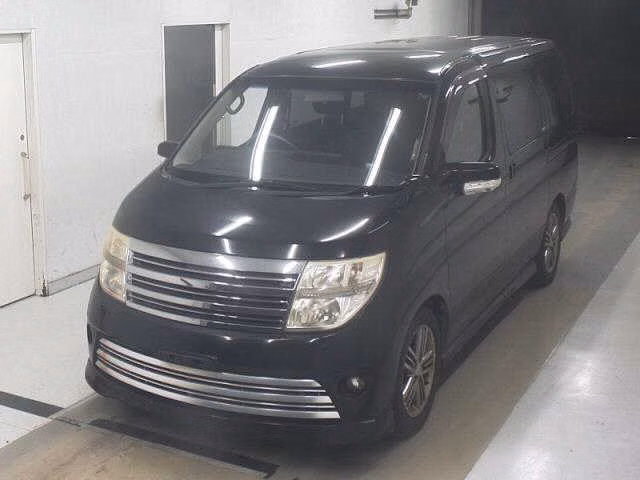 NISSAN ELGRAND