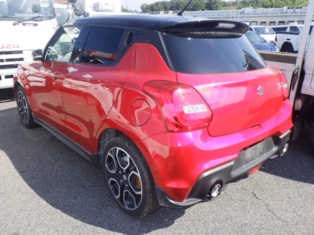 SUZUKI SWIFT