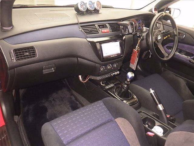 MITSUBISHI LANCER EVOLUTION