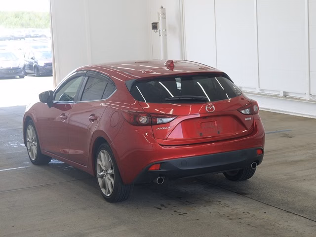 MAZDA AXELA