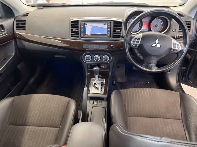 MITSUBISHI GALANT FORTIS