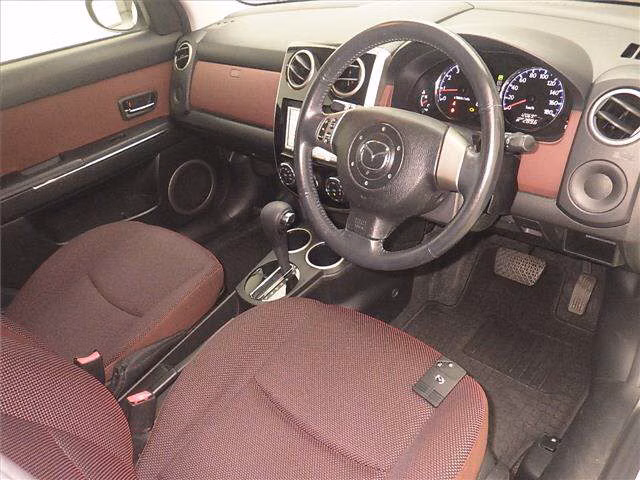 MAZDA VERISA