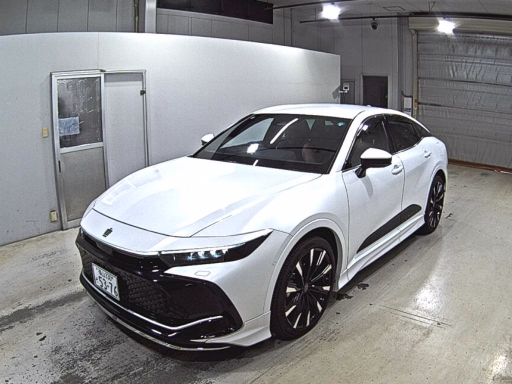 TOYOTA CROWN