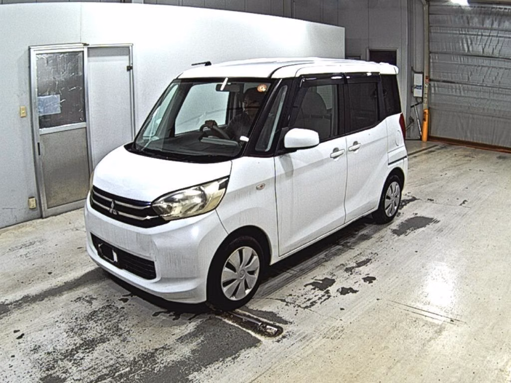 MITSUBISHI EK SPACE