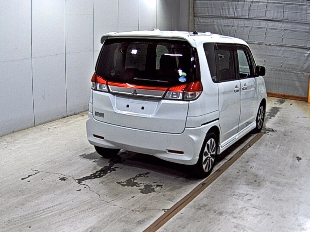 MITSUBISHI DELICA D:2