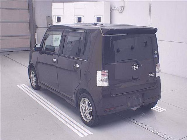 DAIHATSU MOVE CONTE