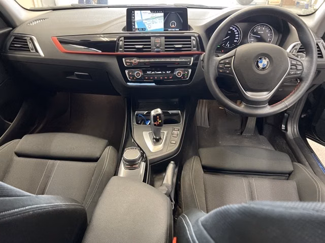 BMW 1-SERIES