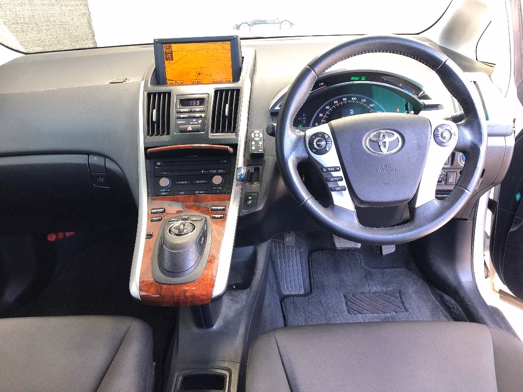 TOYOTA SAI