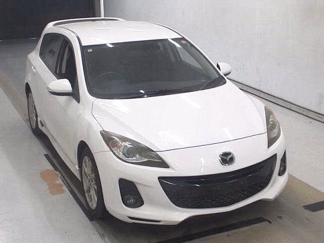 MAZDA AXELA