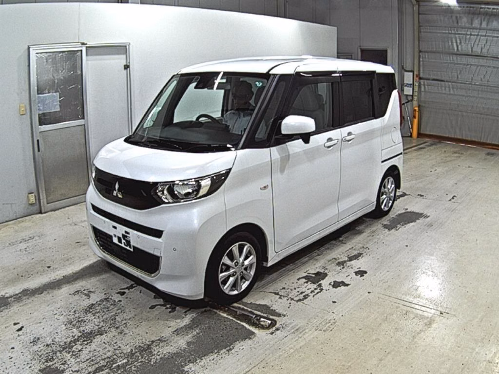 MITSUBISHI EK SPACE
