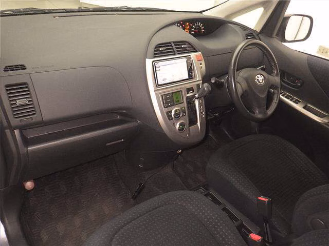 TOYOTA RACTIS