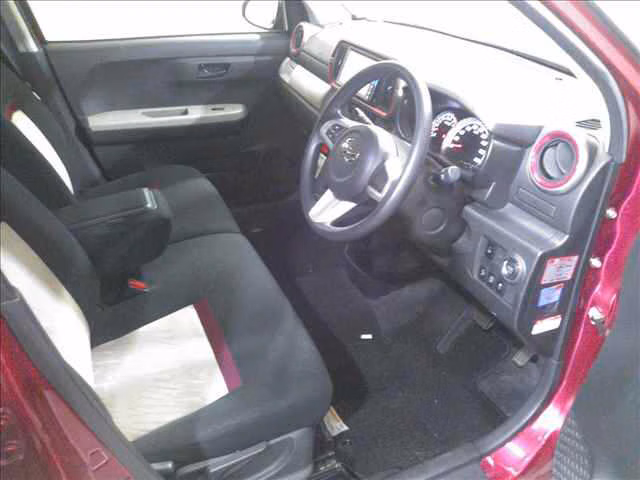 DAIHATSU BOON