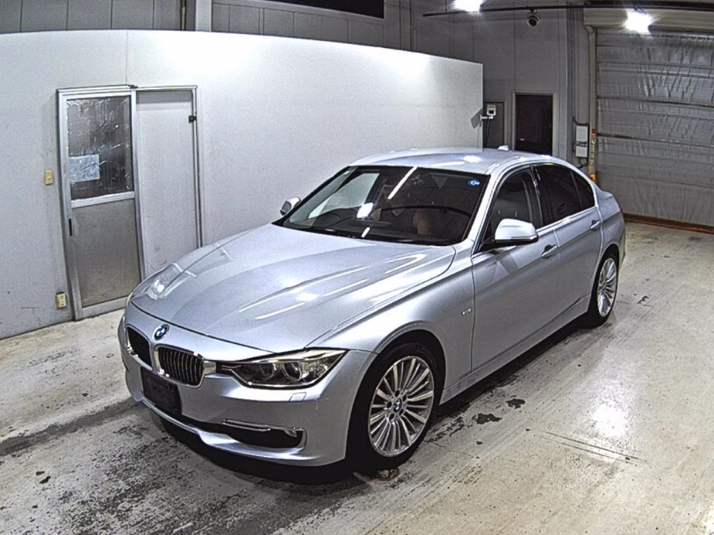 BMW 3-SERIES