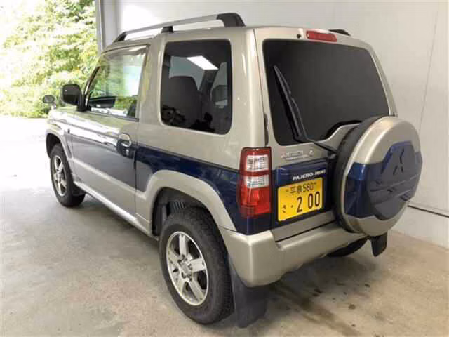 MITSUBISHI PAJERO MINI