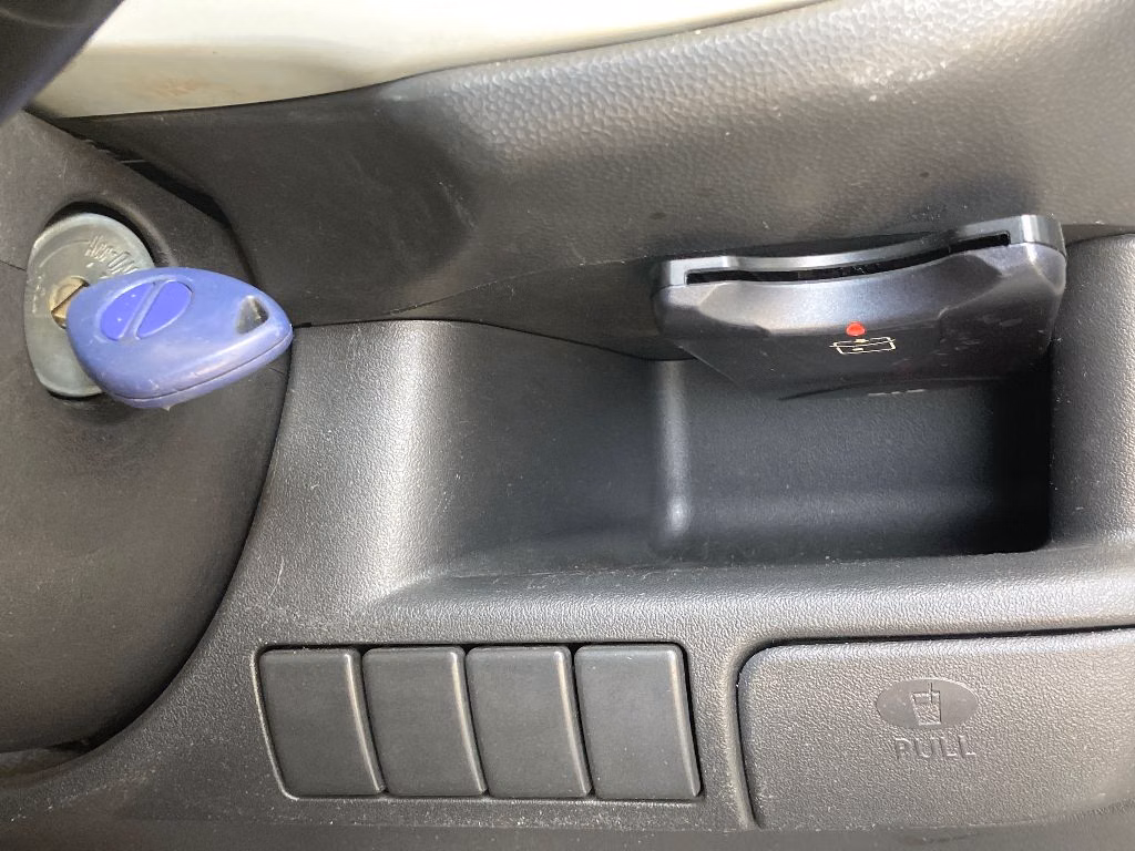 SUBARU R2