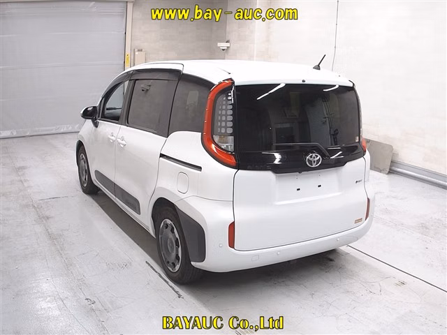 TOYOTA SIENTA