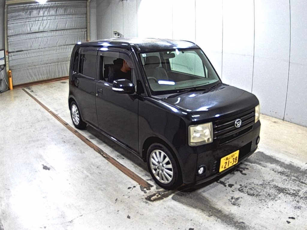 DAIHATSU MOVE CONTE