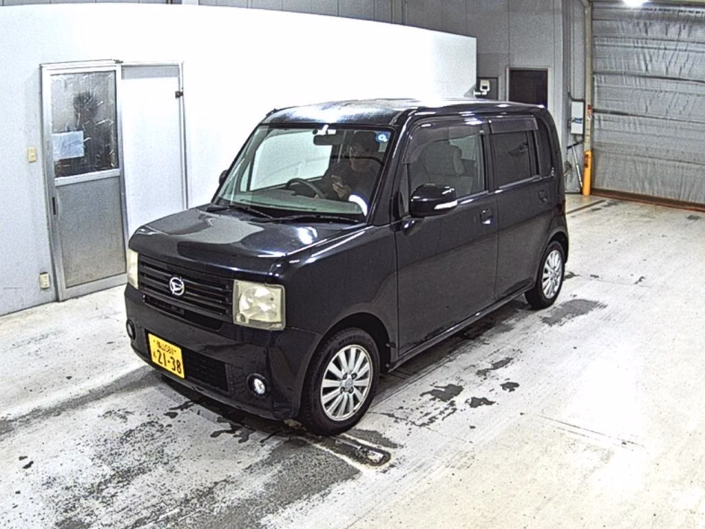 DAIHATSU MOVE CONTE