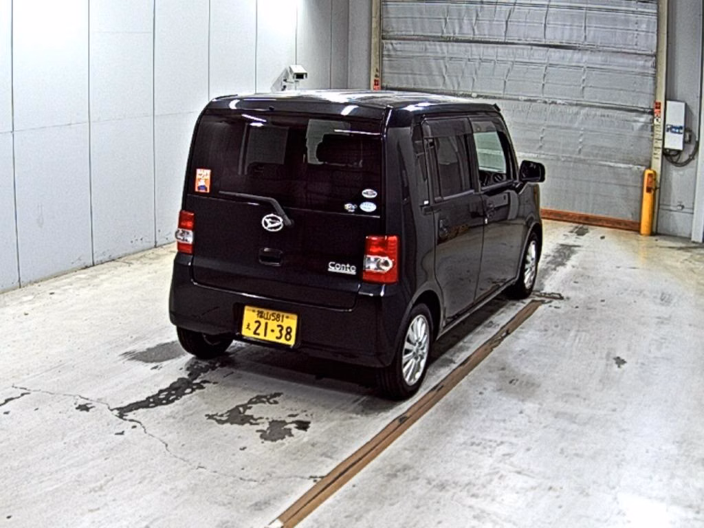DAIHATSU MOVE CONTE