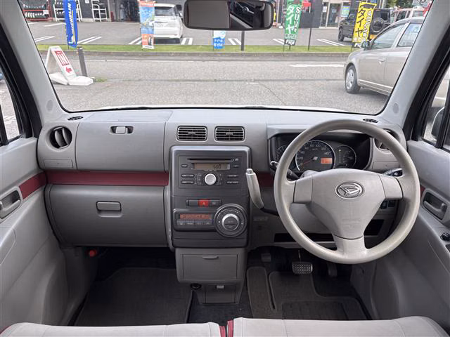 DAIHATSU MOVE CONTE