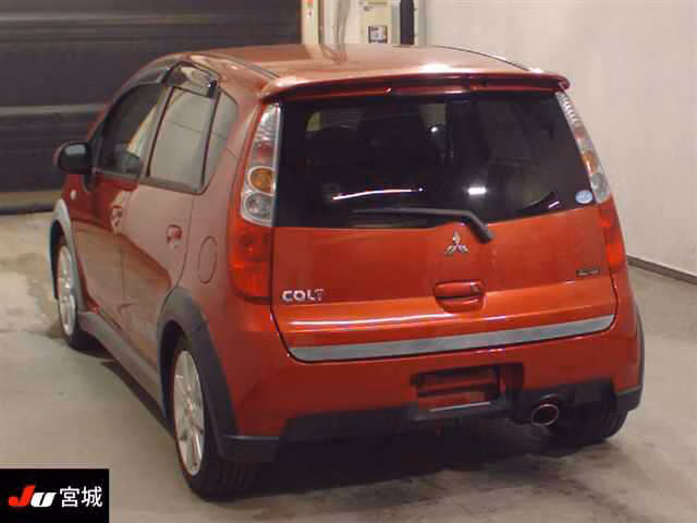 MITSUBISHI COLT