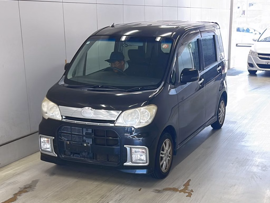 DAIHATSU TANTO EXE