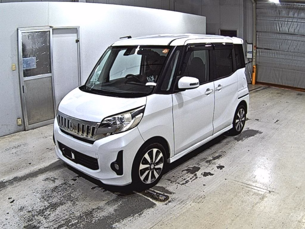 MITSUBISHI EK SPACE