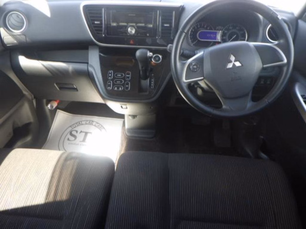 MITSUBISHI EK SPACE