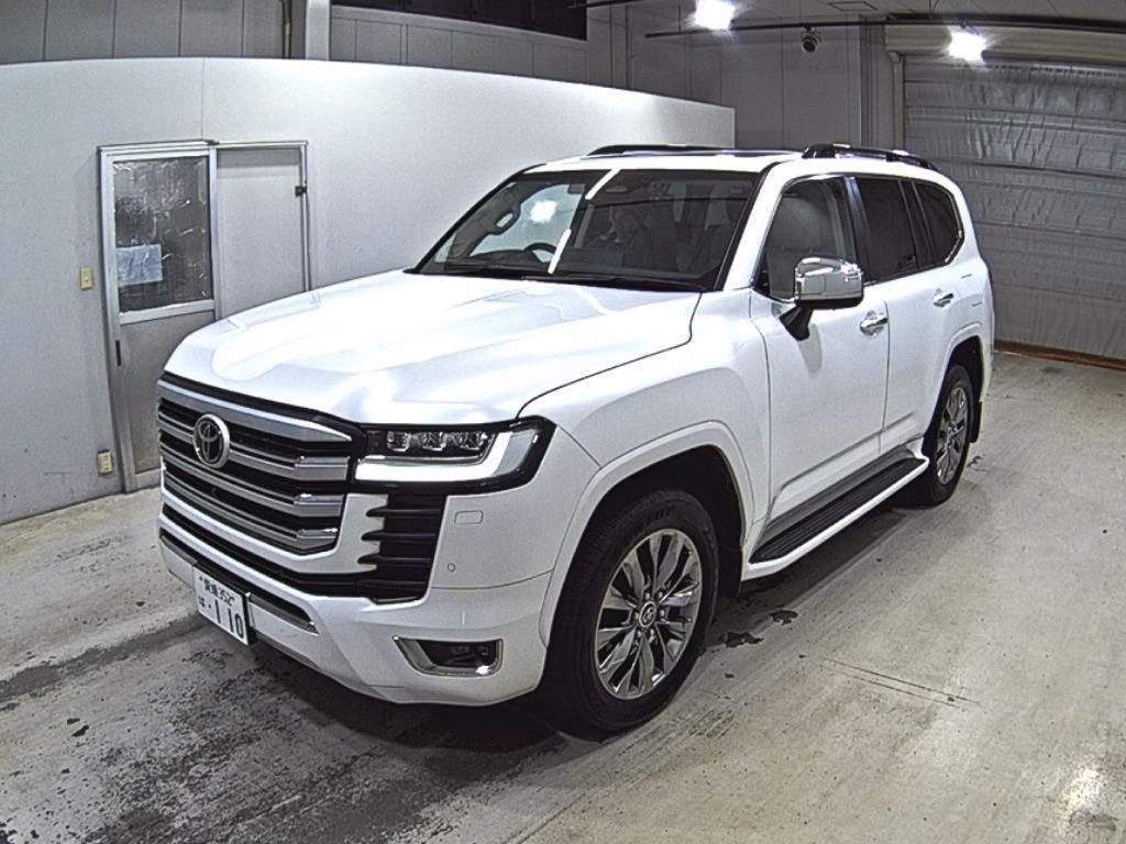 TOYOTA LAND CRUISER