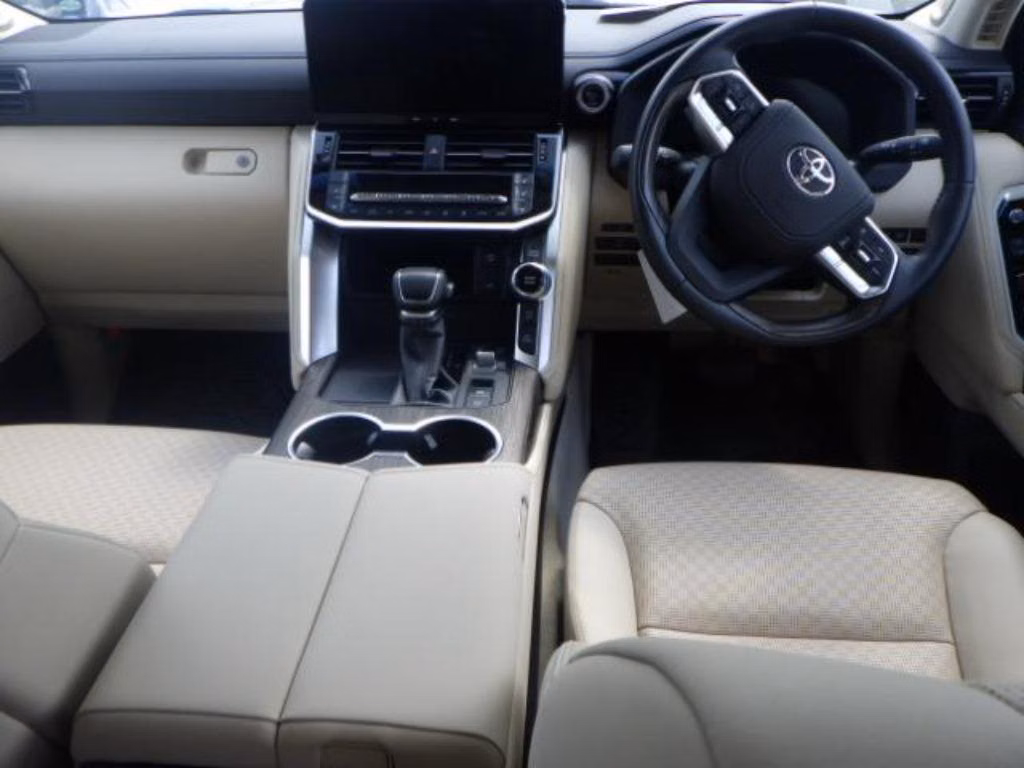 TOYOTA LAND CRUISER
