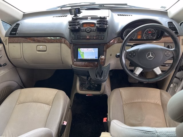 MERCEDES-BENZ V-CLASS