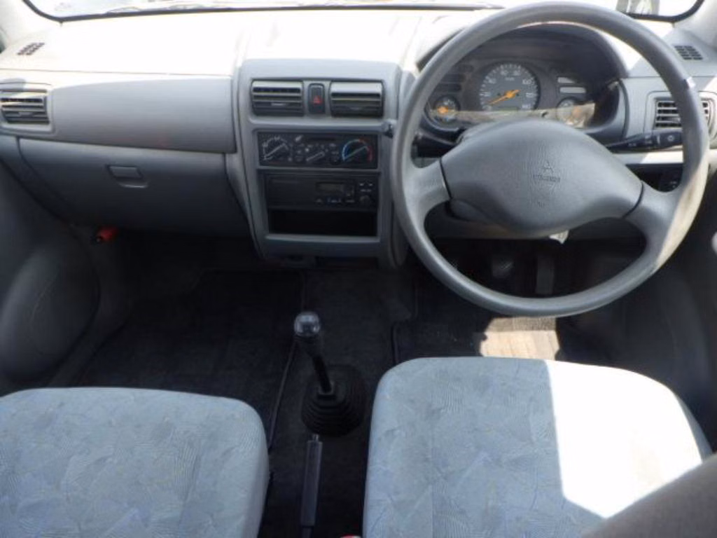 MITSUBISHI MINICA