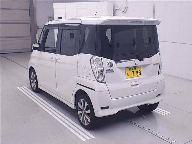 MITSUBISHI EK SPACE