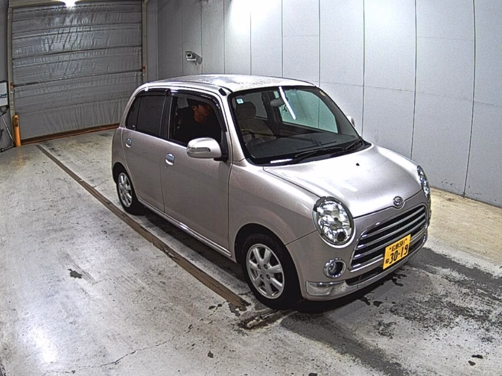 DAIHATSU MIRA GINO