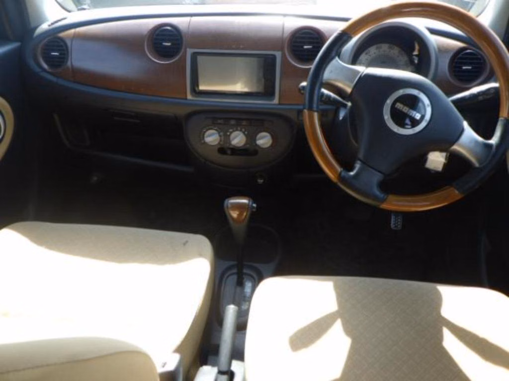 DAIHATSU MIRA GINO