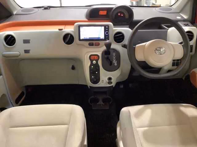 TOYOTA PORTE