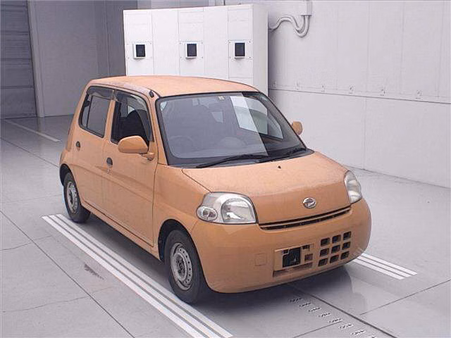 DAIHATSU ESSE