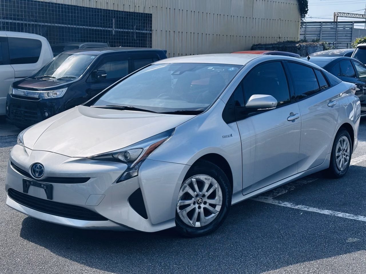 TOYOTA PRIUS