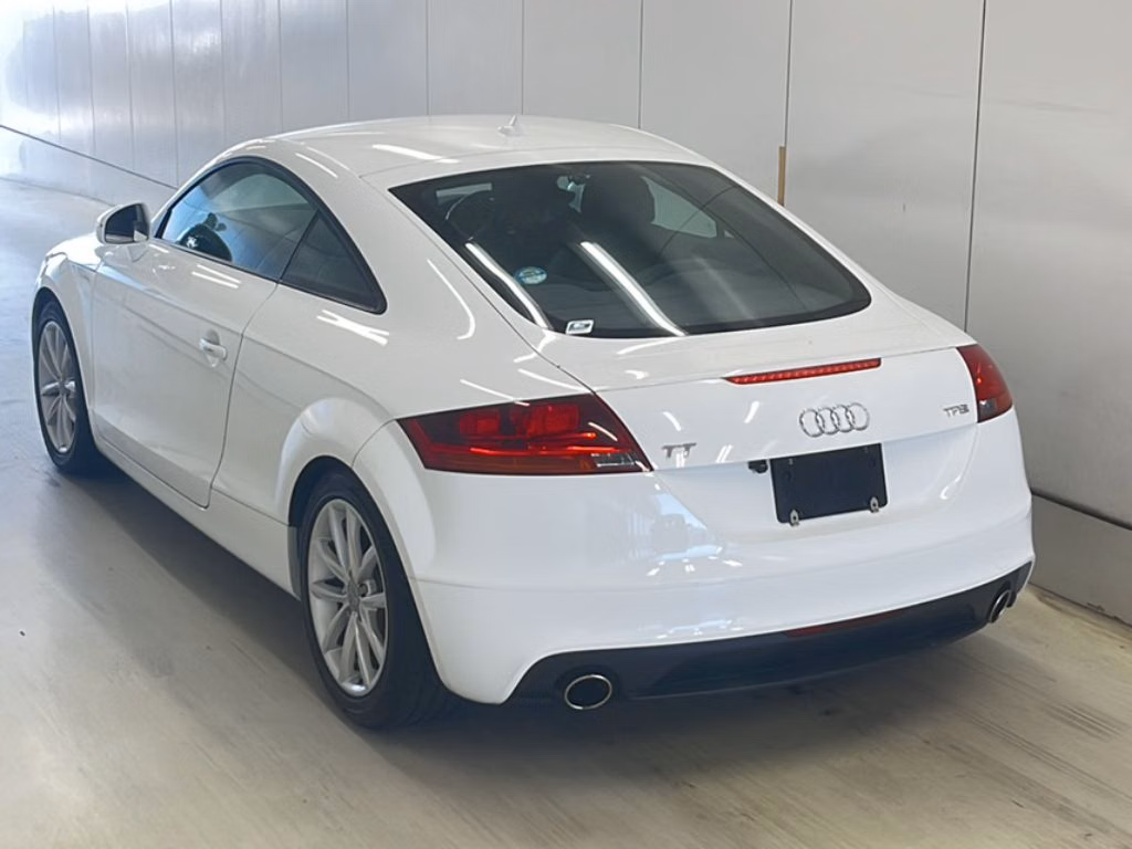 AUDI TT