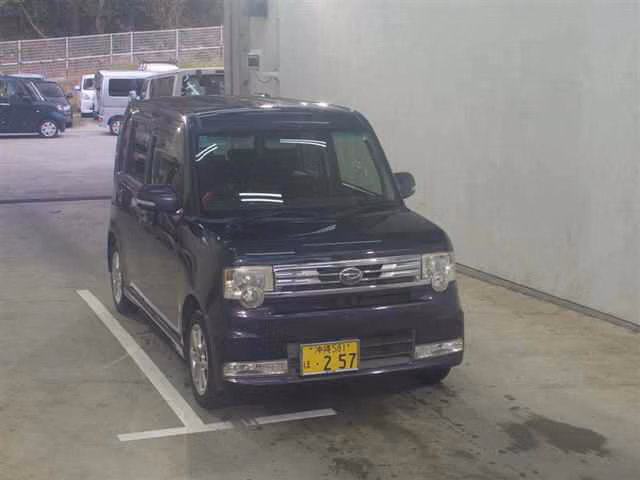 DAIHATSU MOVE CONTE