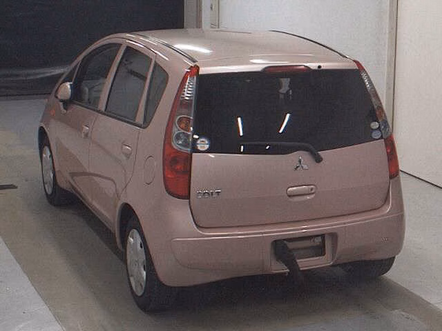 MITSUBISHI COLT