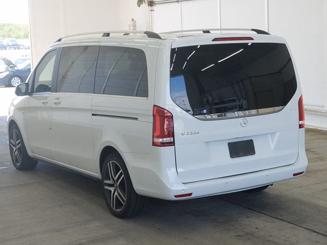 MERCEDES-BENZ V-CLASS