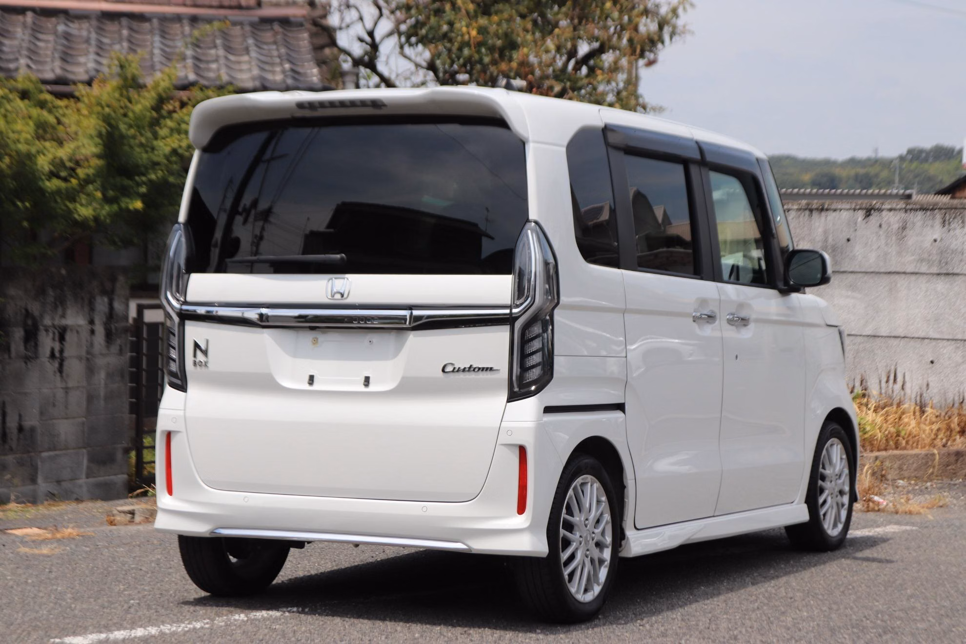 HONDA N-BOX