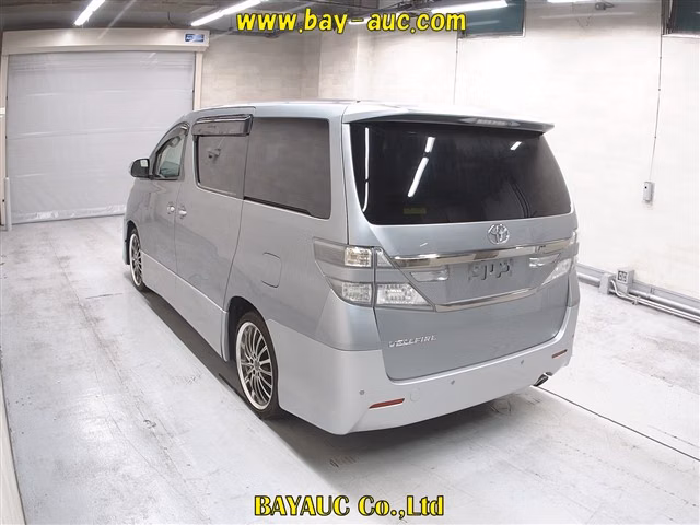 TOYOTA VELLFIRE