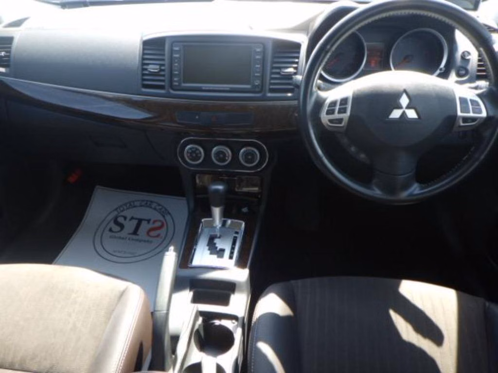 MITSUBISHI GALANT FORTIS